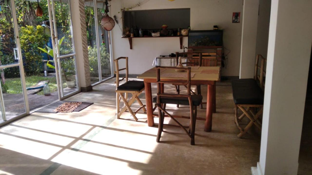 Happy Cocos Beach House Waskaduwa Bagian luar foto