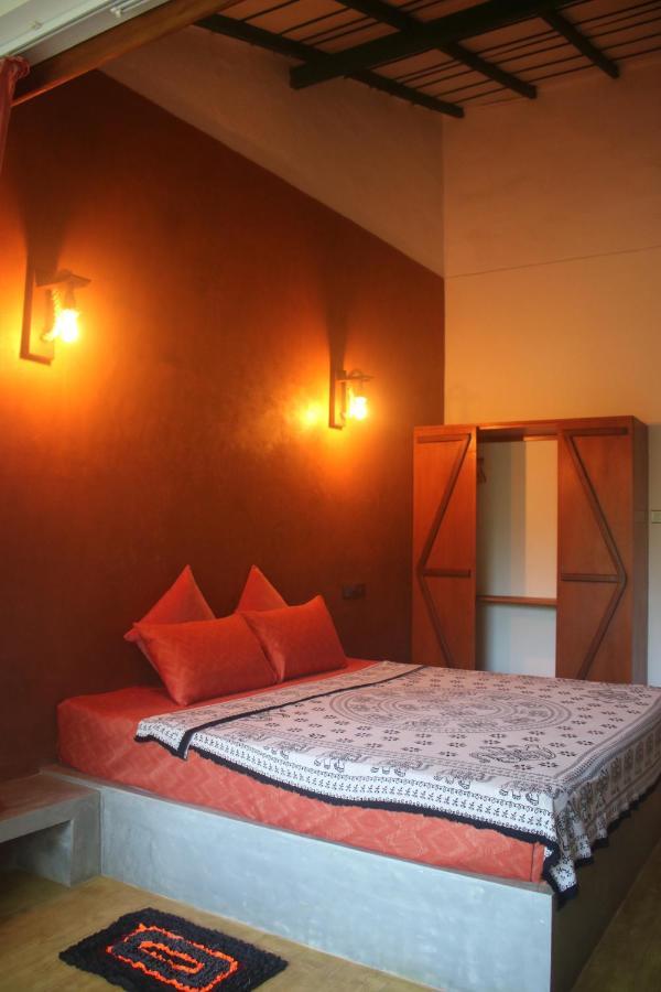 Happy Cocos Beach House Waskaduwa Bagian luar foto