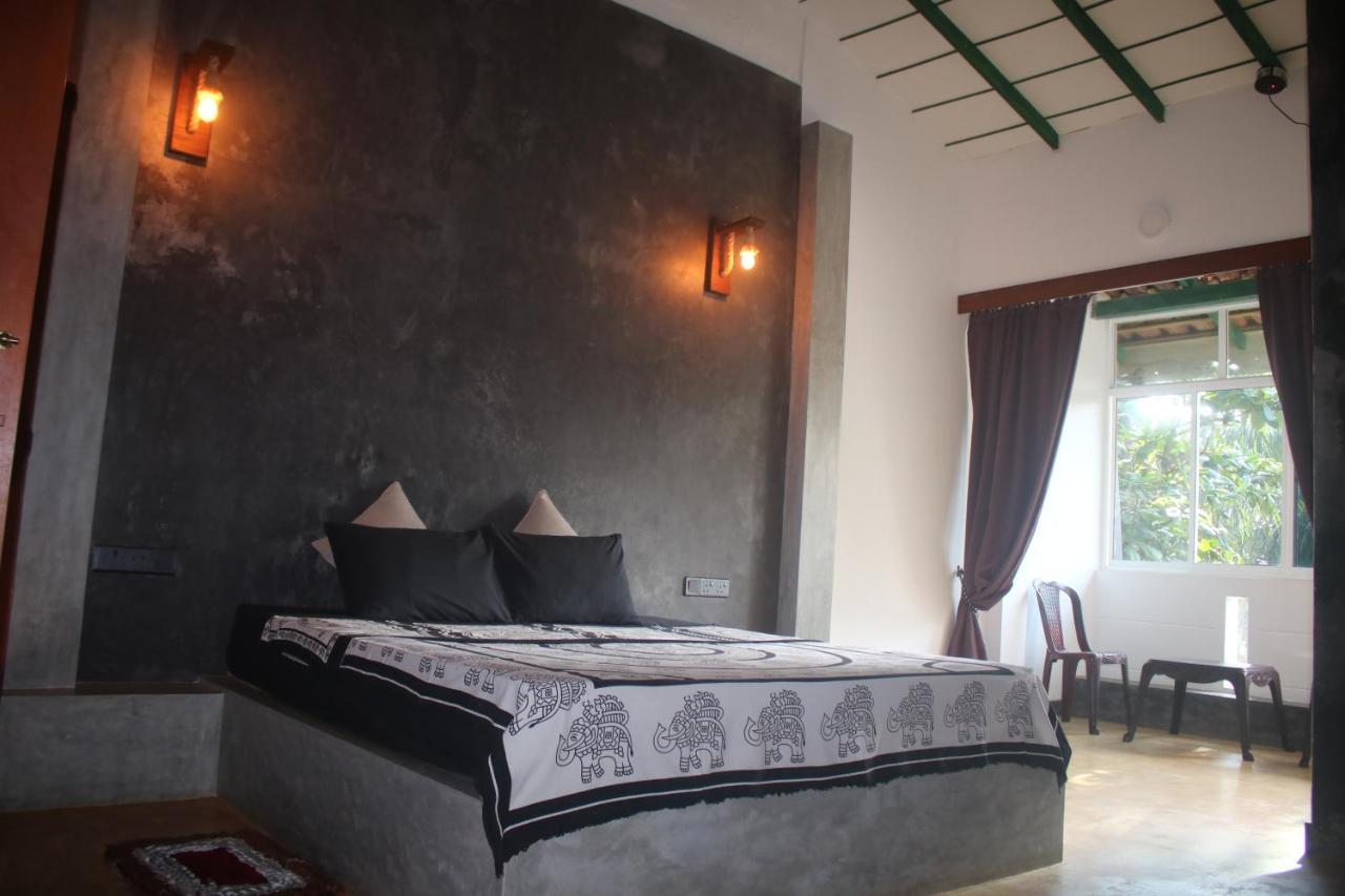 Happy Cocos Beach House Waskaduwa Bagian luar foto